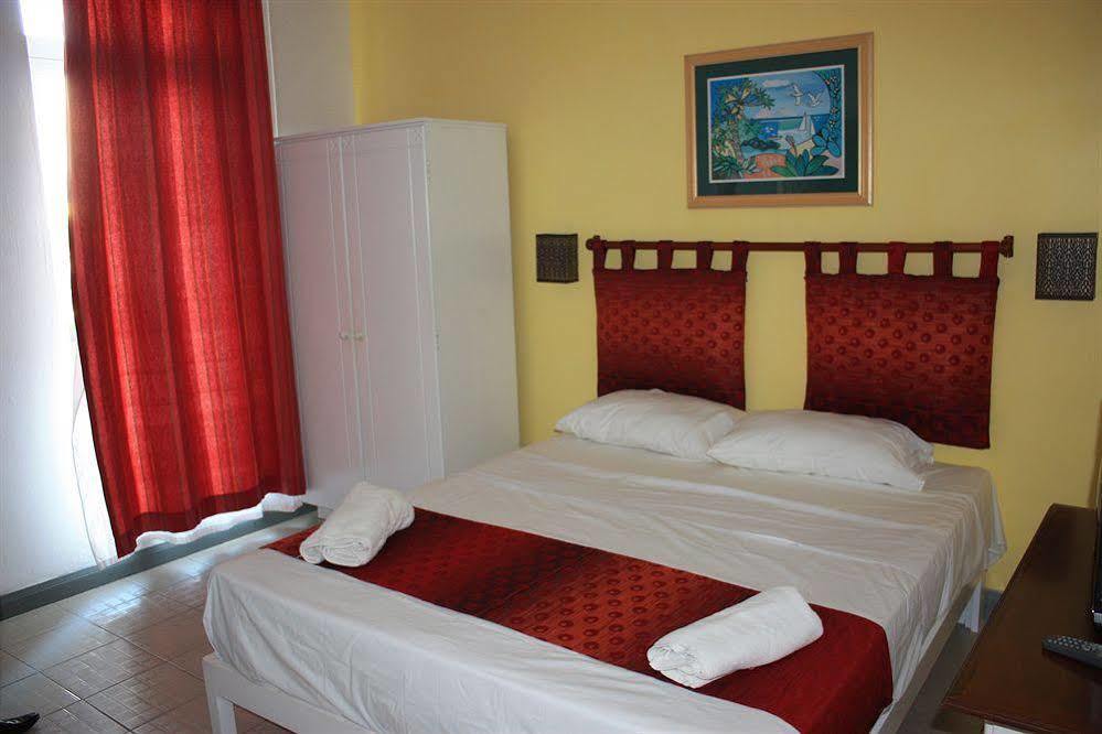 Dzama Hotel Grand-Baie Dış mekan fotoğraf